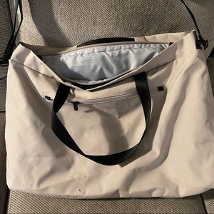 Everlane Weekender Tote